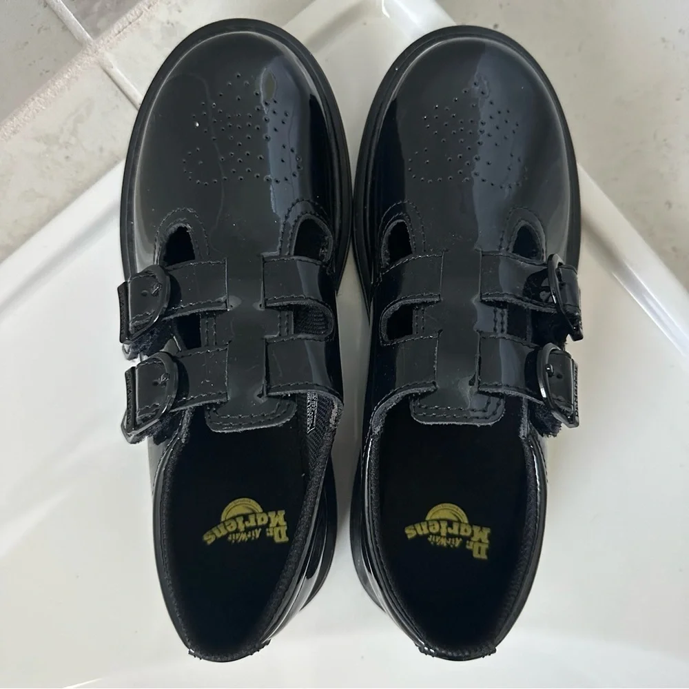 Dr. Martens Kids Black Patent Dress Shoes Size 3